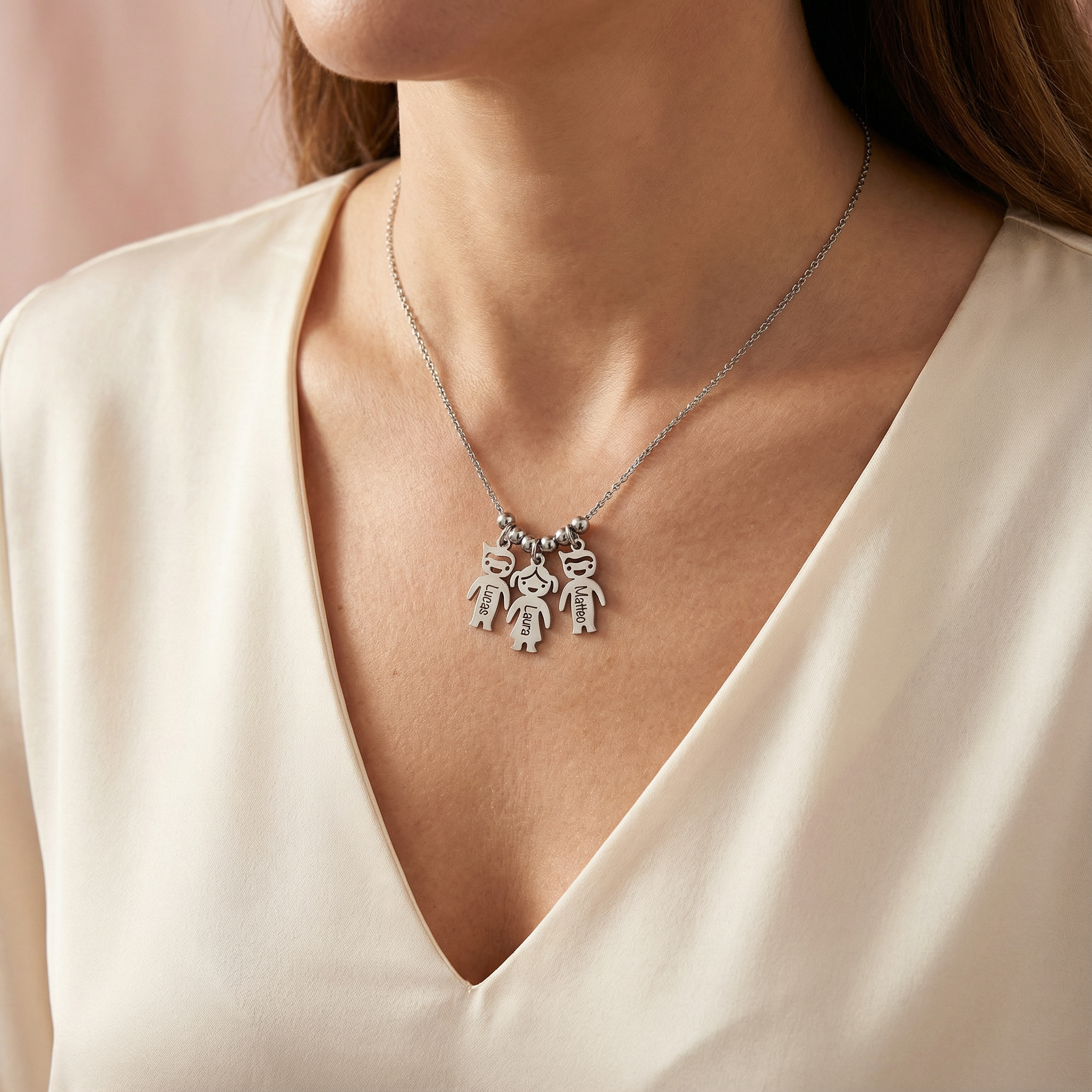 Necklace: Family Bond