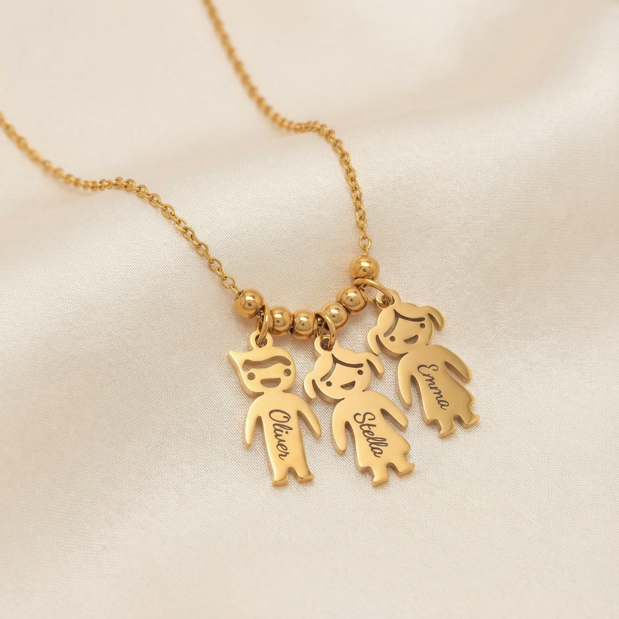 Necklace: Family Bond