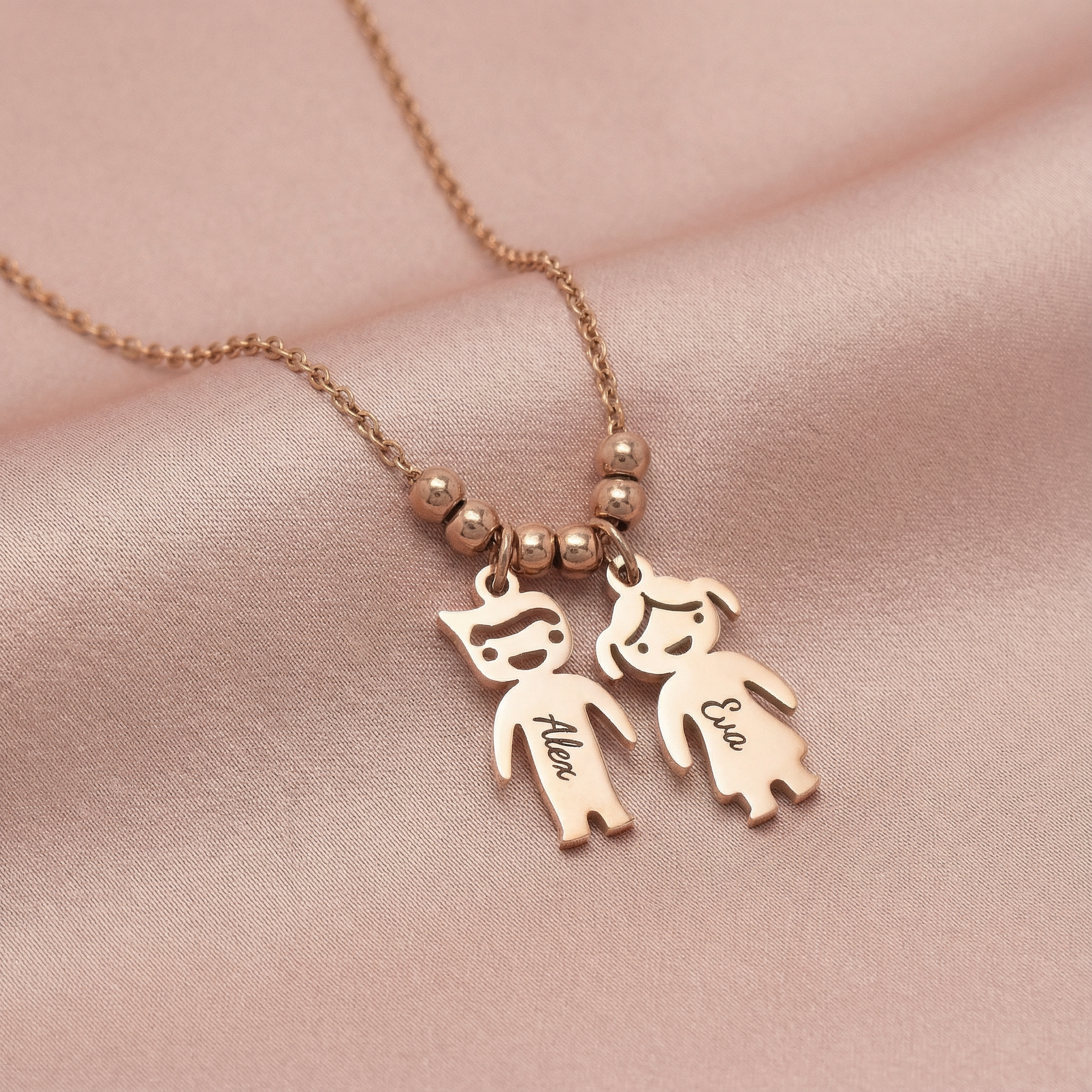Necklace: Family Bond