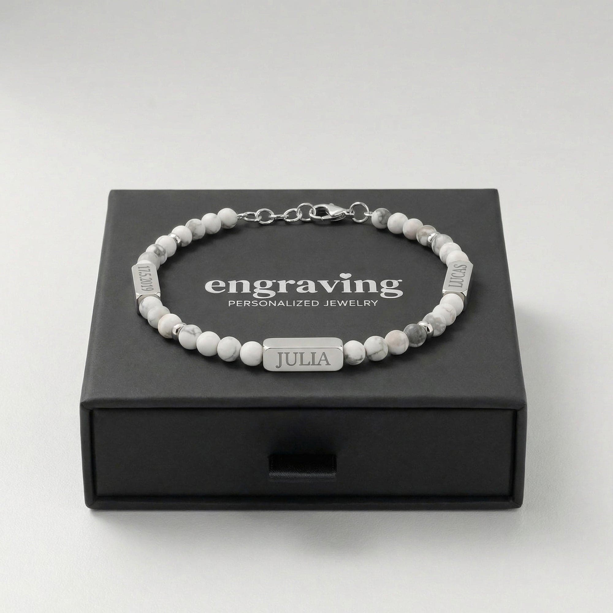 Women's Bracelet: Tribute